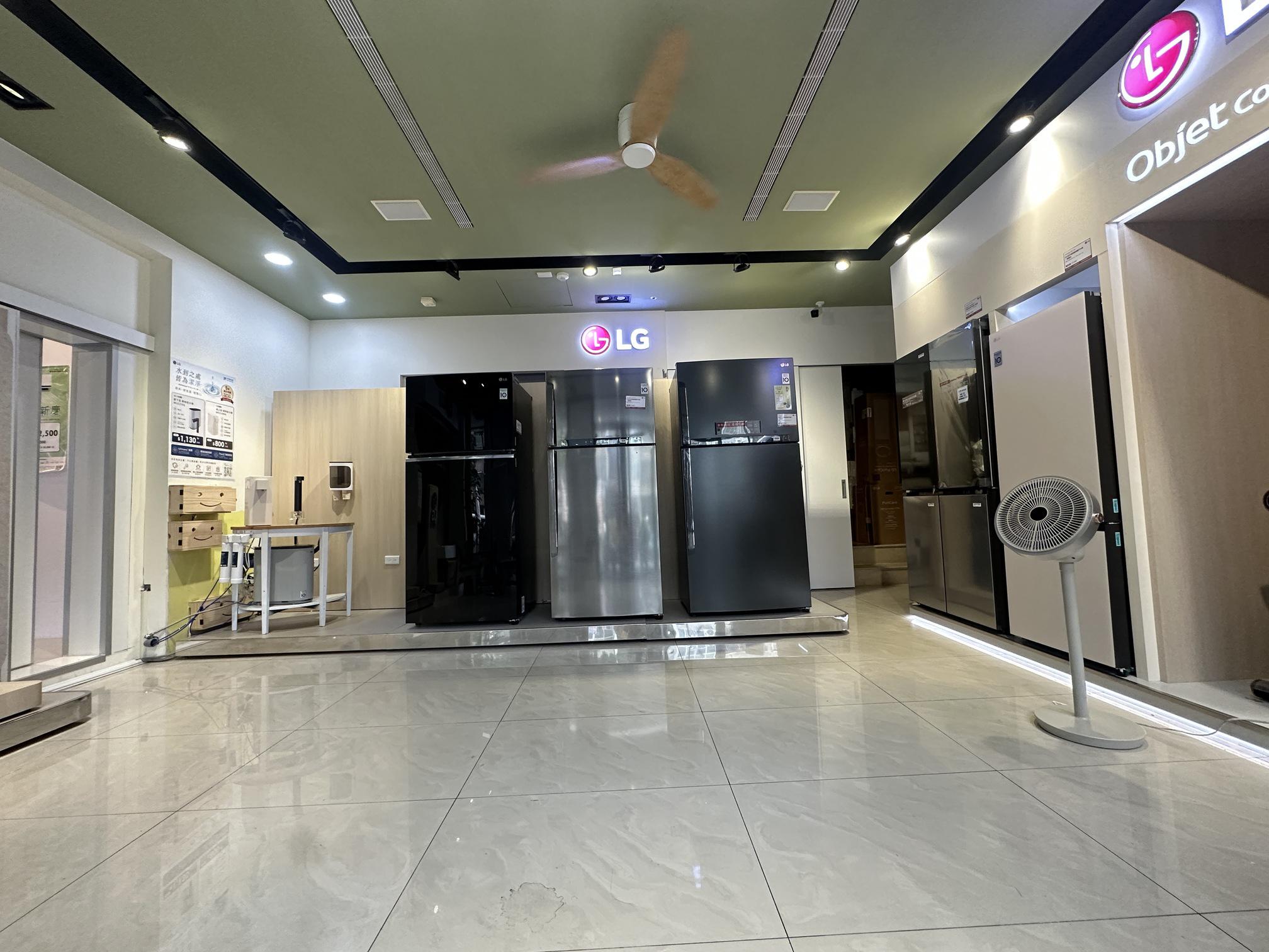 光華一路文化中心大面寬賺錢G3金店面2+大平車