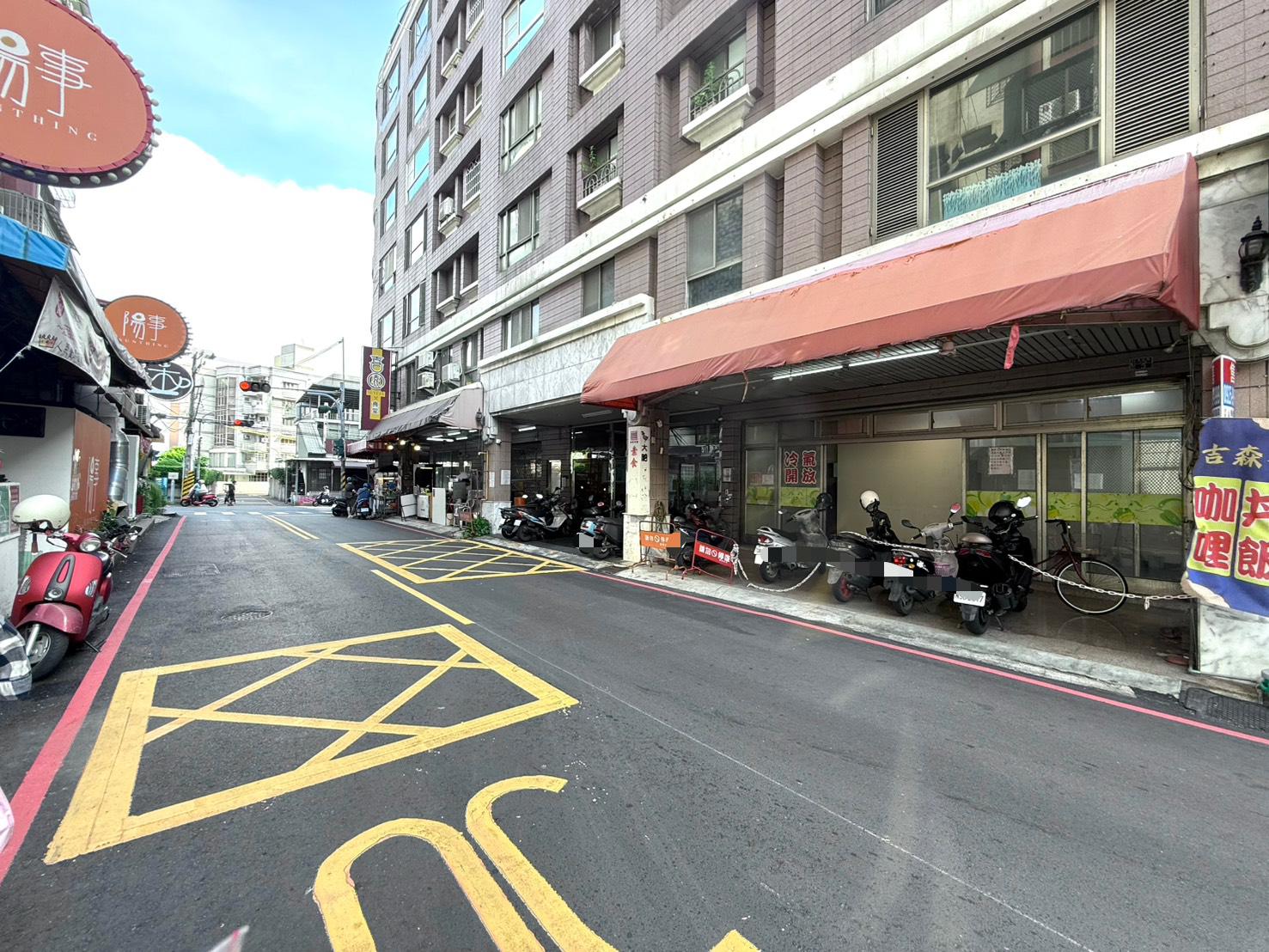 文山正修生活圈稀有一二樓住商多功能黃金樓店